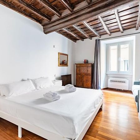 רומא Bottega Augustea Duplex Apartment In Monti מראה חיצוני תמונה