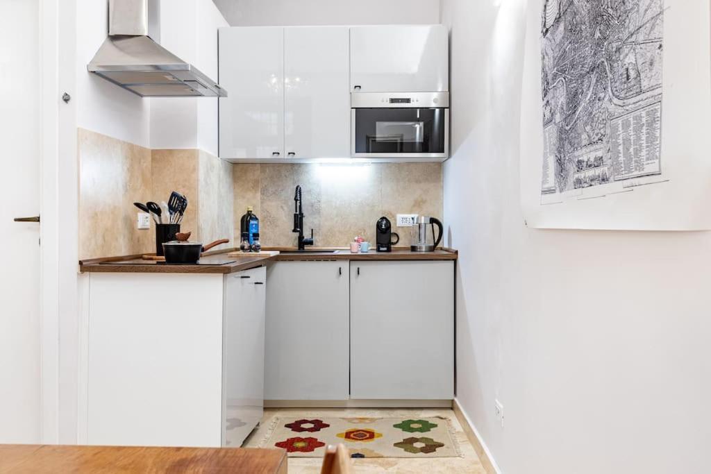 רומא Bottega Augustea Duplex Apartment In Monti מראה חיצוני תמונה