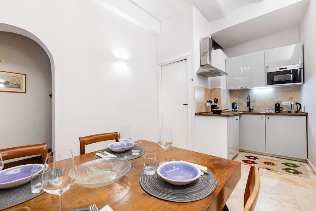 רומא Bottega Augustea Duplex Apartment In Monti מראה חיצוני תמונה