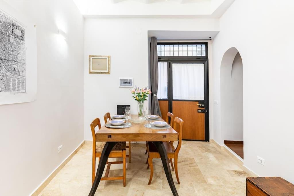 רומא Bottega Augustea Duplex Apartment In Monti מראה חיצוני תמונה